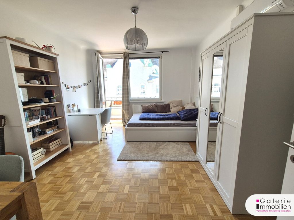 Zimmer 1 mit Loggia