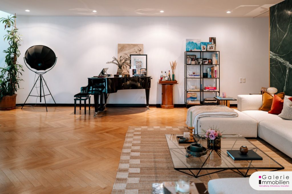 Salon 1. OG