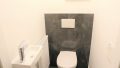 WC mit Waschbecken